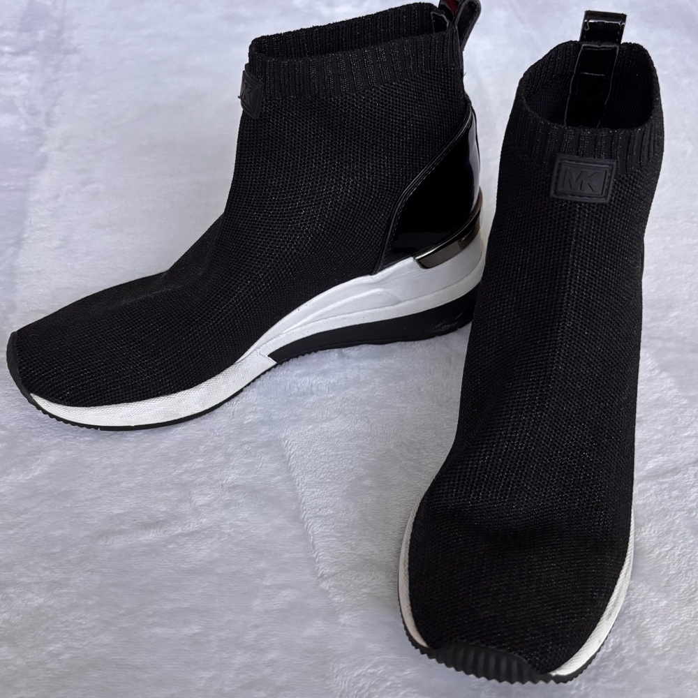 MICHAEL KORS Skyler Sock Black Metallic Wedge Sneaker Bootie--EUC--6.5